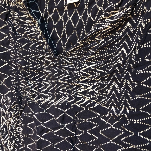 Splendid Navy and White Tank Geometric Design with a Tie Back - Picture 5 of 12